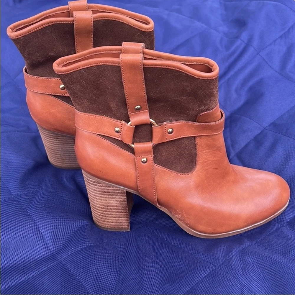 Ralph Lauren Women’s Dylan Tan Leather Brown Suede Gold Ankle Bootie Shoe Size 7